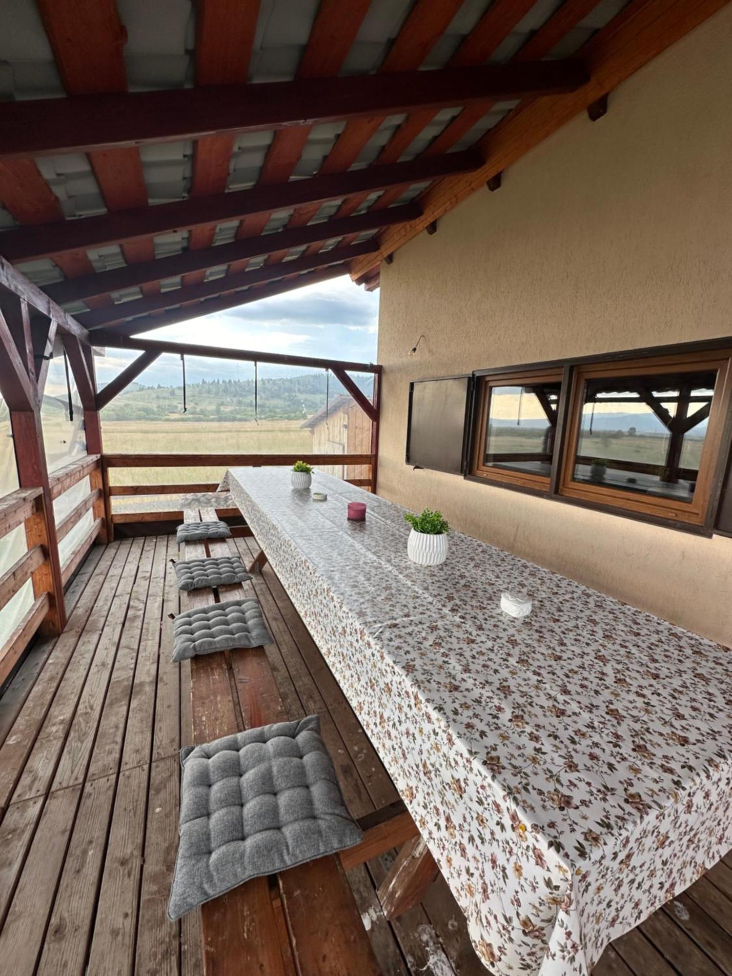 K&N Vendeghaz Voslobeni Exterior foto